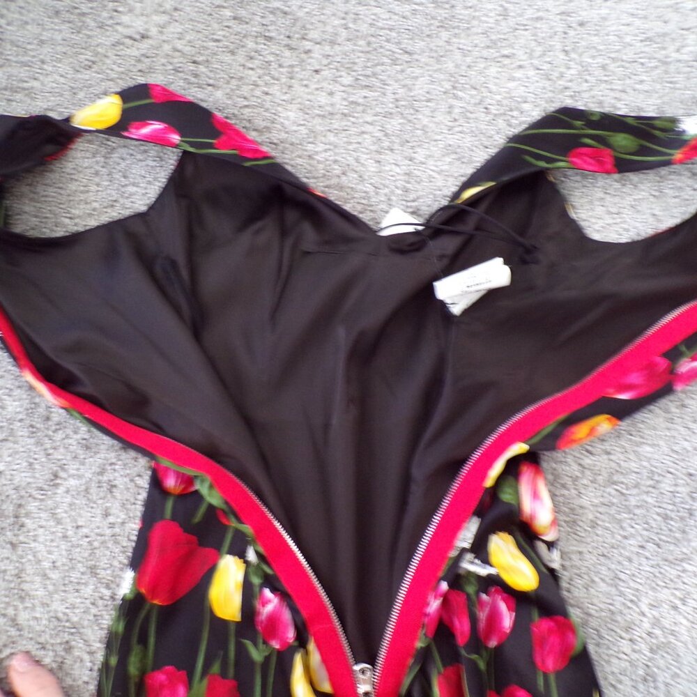 NWOT Dolce and Gabanna Red floral tulip print pencil dress 40/S Summer - Picture 13 of 14